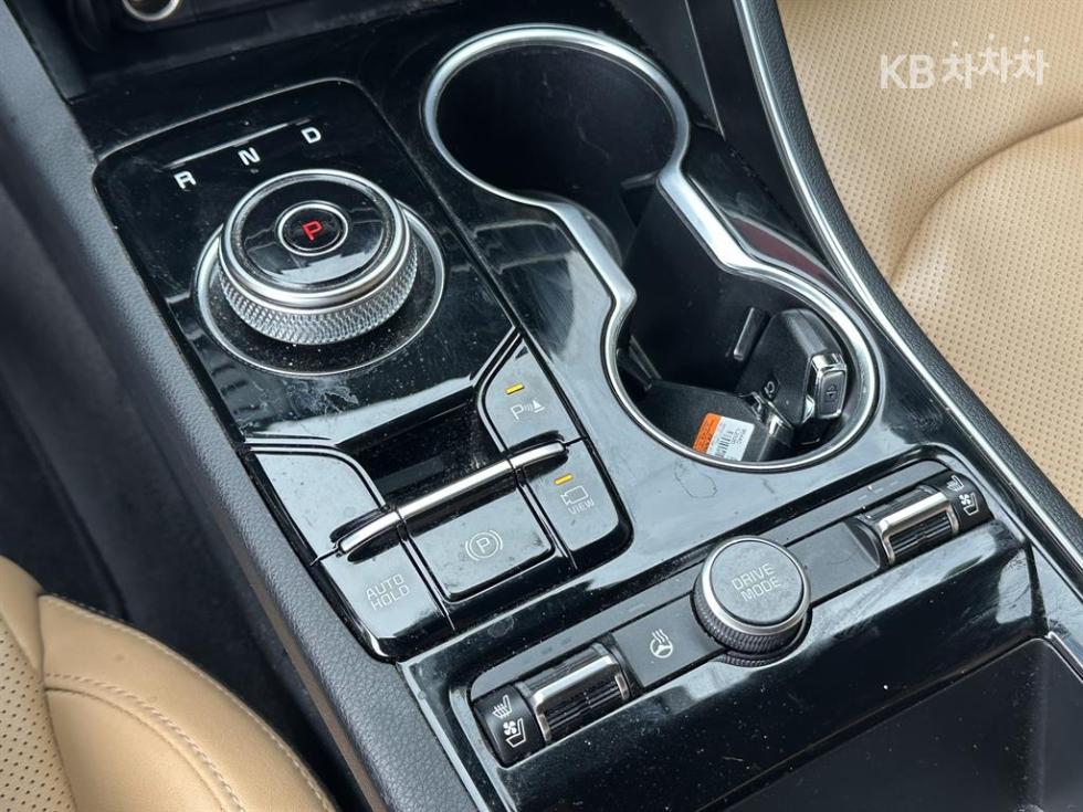 2021 - kia k5