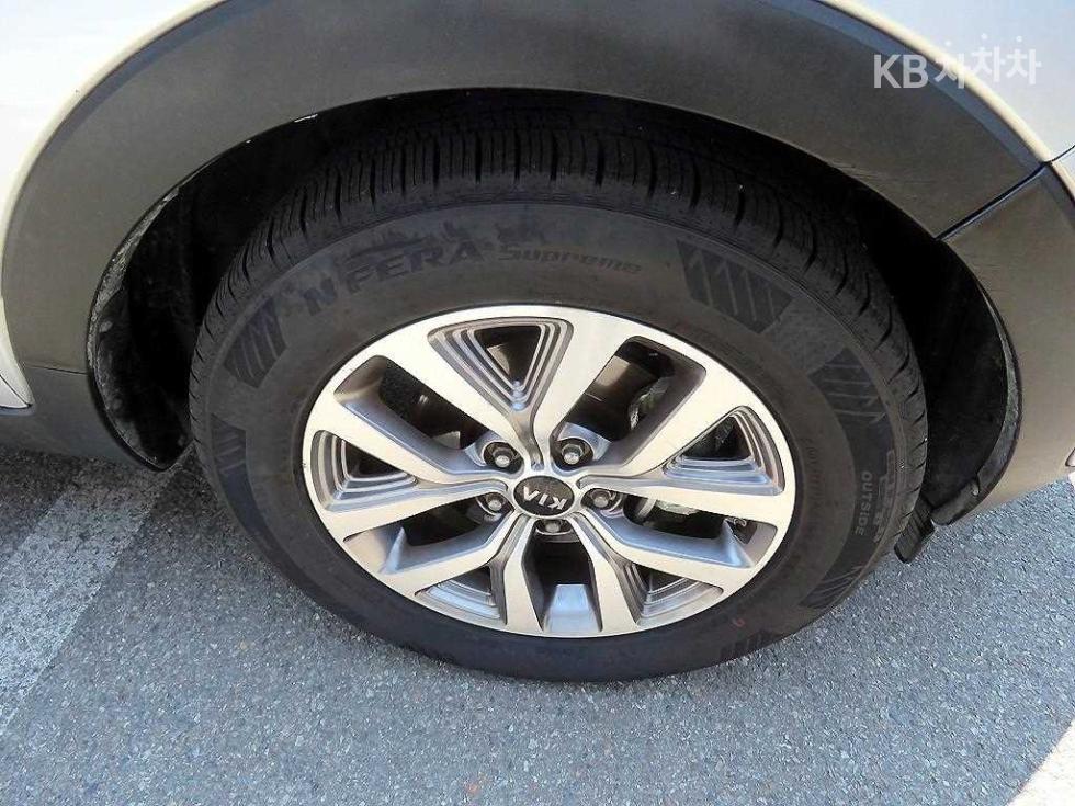 2016 - kia sportage