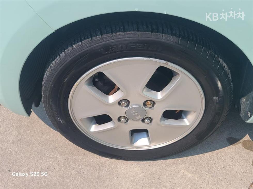 2018 - kia ray