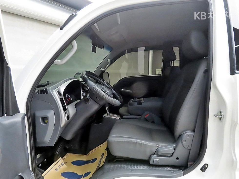 2019 - kia bongo iii