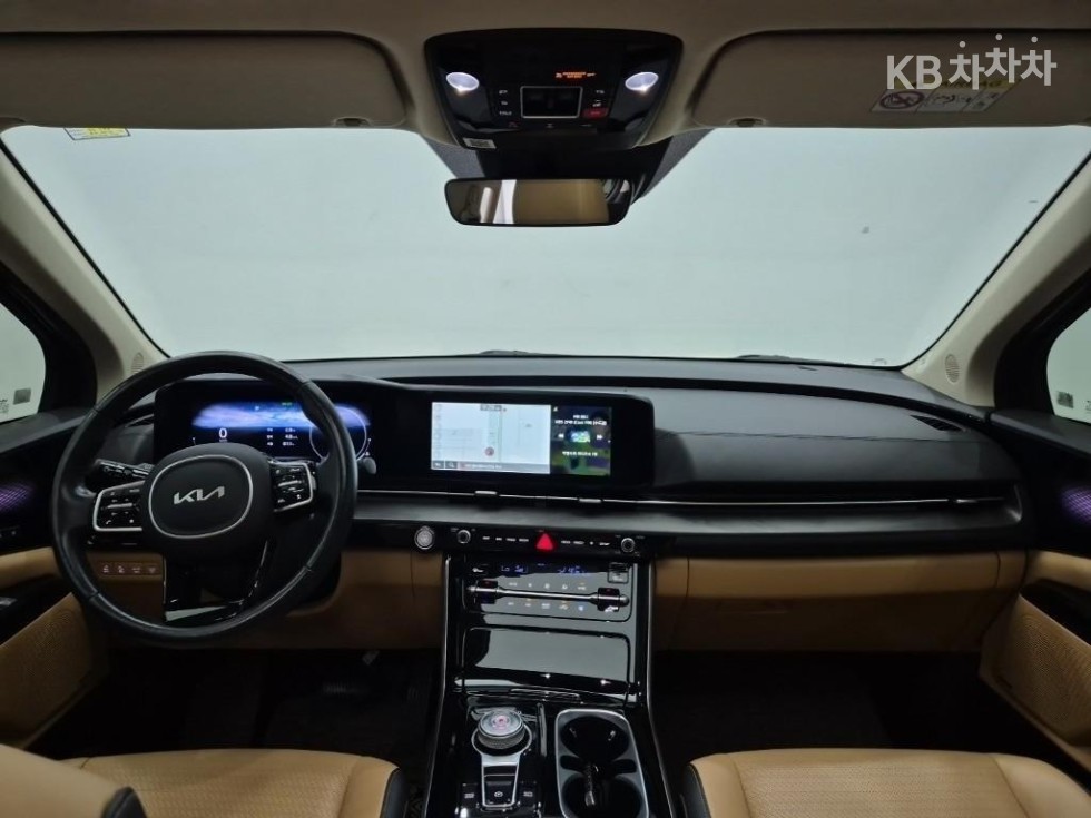 2023 - kia carnival