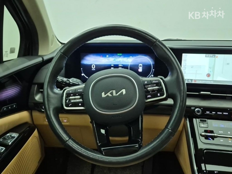 2023 - kia carnival