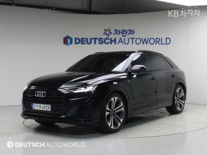 Audi Q8 3.0 55 TFSI Quattro — foto 1