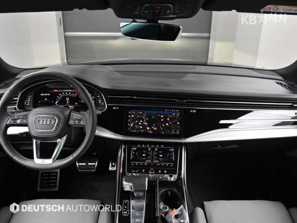 Audi Q8 — miniaturë 7