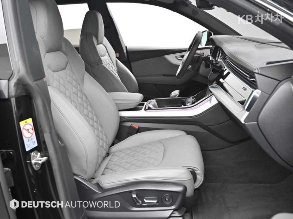 Audi Q8 — miniaturë 10