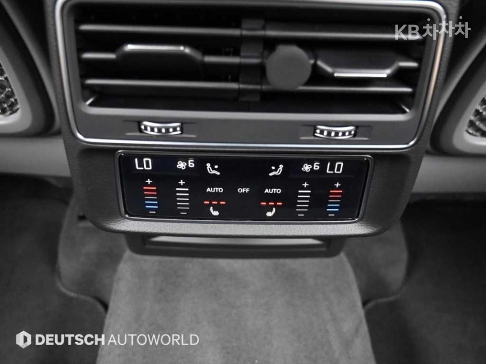 Audi Q8 — miniaturë 16