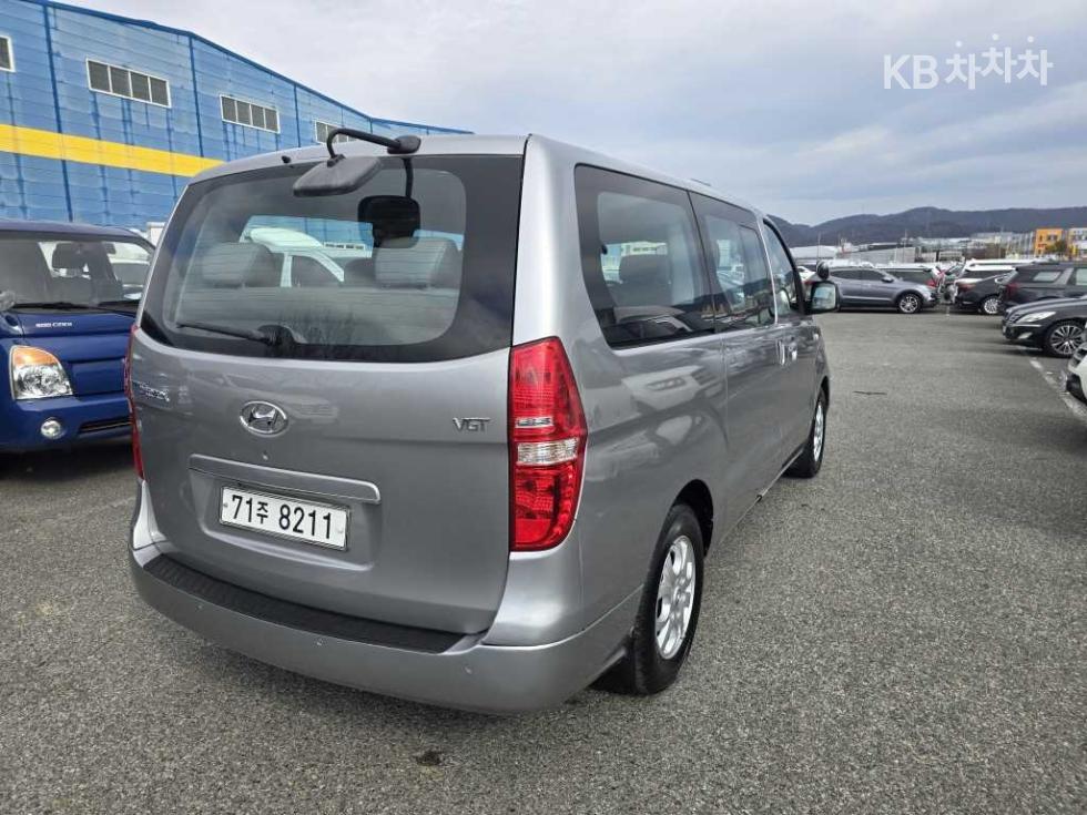 Hyundai Starex — miniaturë 4