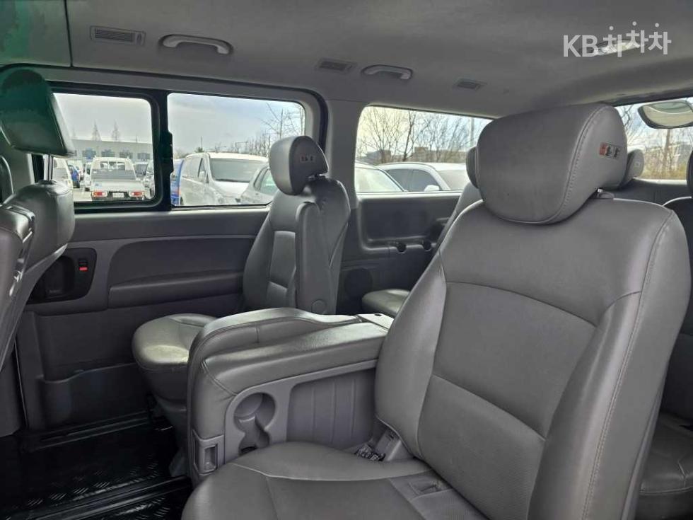Hyundai Starex — miniaturë 6