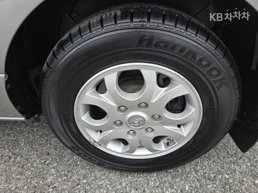 Hyundai Starex — miniaturë 18
