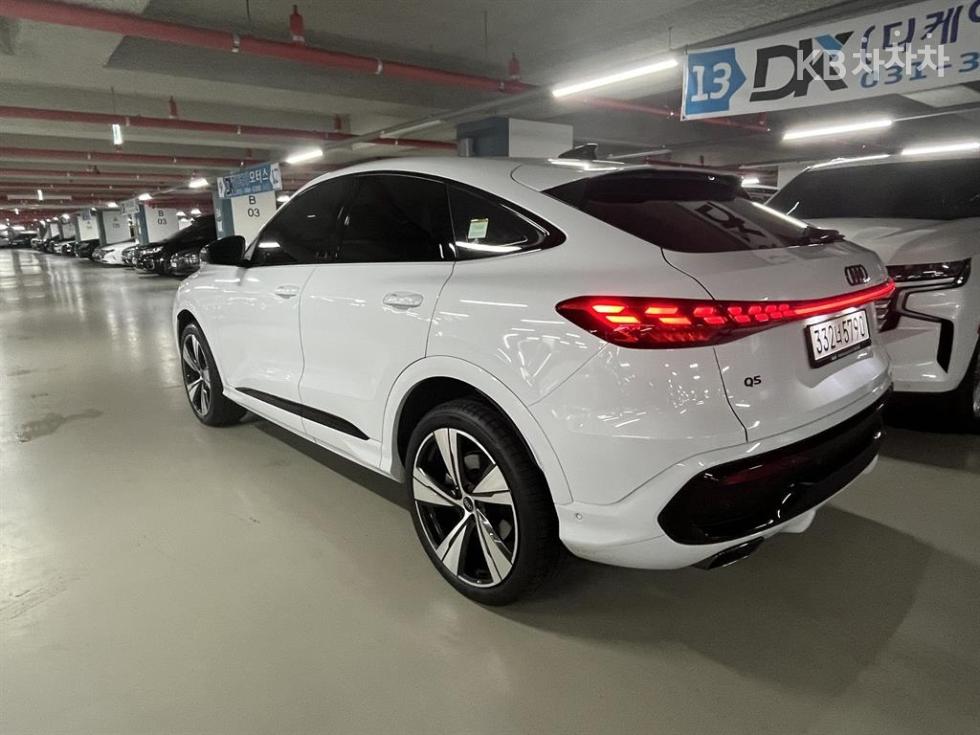 2025 Audi The New Q5(FY) photo