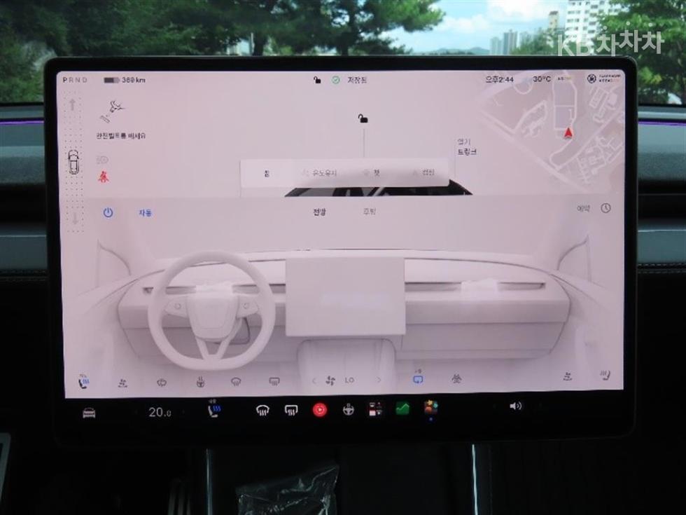 Tesla Model Y — miniaturë 10