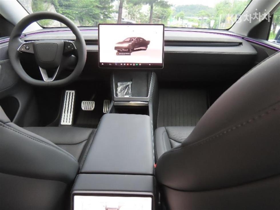 Tesla Model Y — miniaturë 15