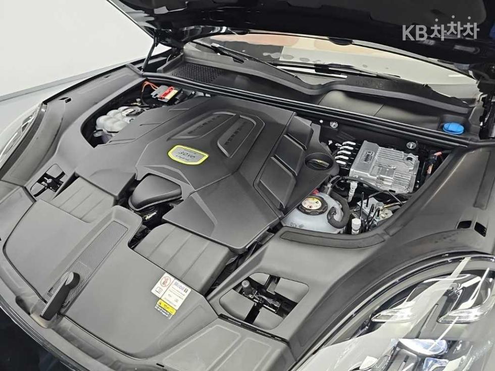 Porsche Cayenne — miniaturë 5