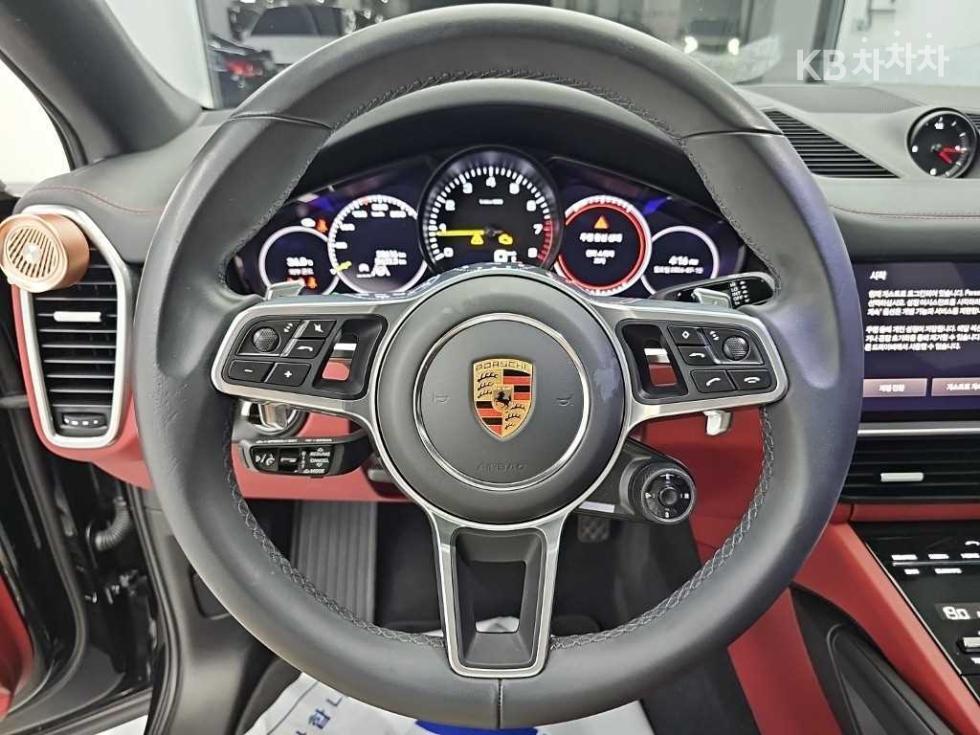 Porsche Cayenne — miniaturë 9