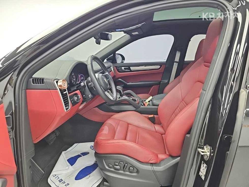 Porsche Cayenne — miniaturë 11