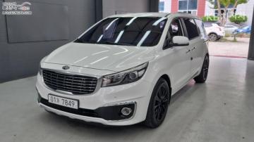 Kia Carnival 9인승 2.2 디젤 — foto 1