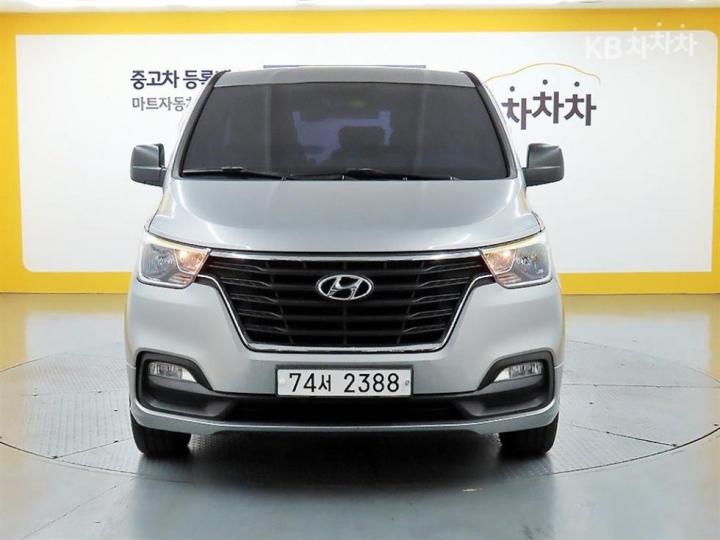 Hyundai Starex Camping car — foto 1