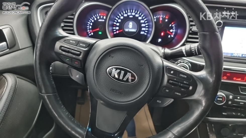 Kia K5 — miniaturë 11