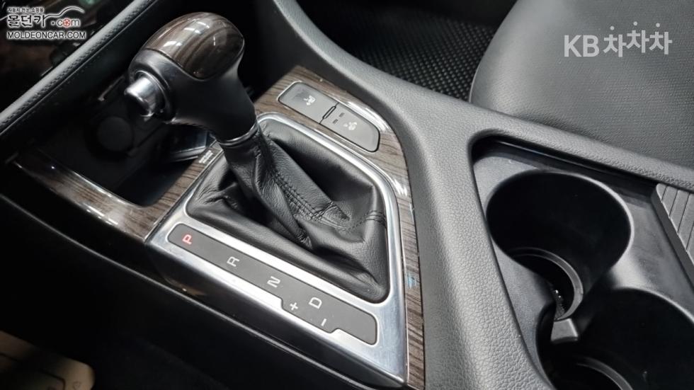 Kia K5 — miniaturë 14