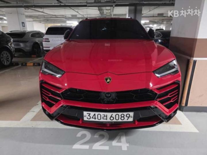 Lamborghini Urus 4.0 V8 — foto 1