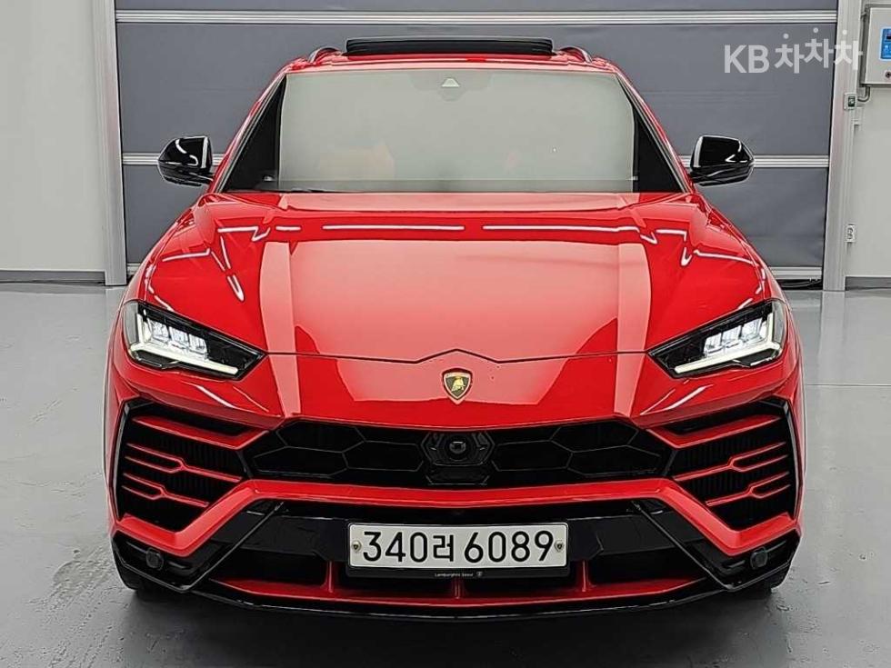 Lamborghini Urus — miniaturë 2