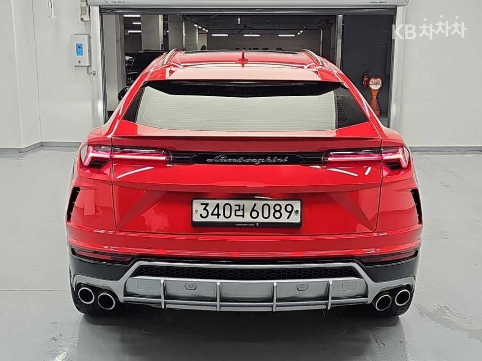 Lamborghini Urus — miniaturë 3