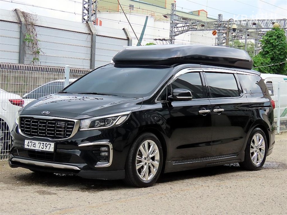 Kia Carnival — miniaturë 2