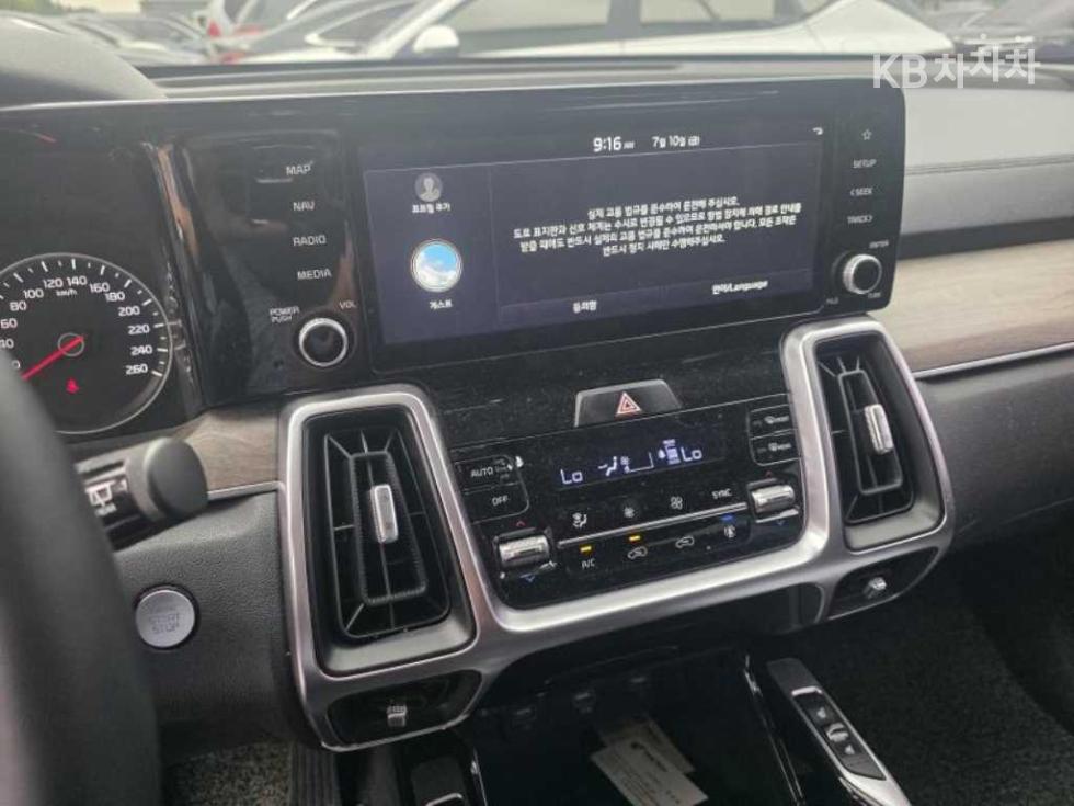 Kia Sorento — miniaturë 8