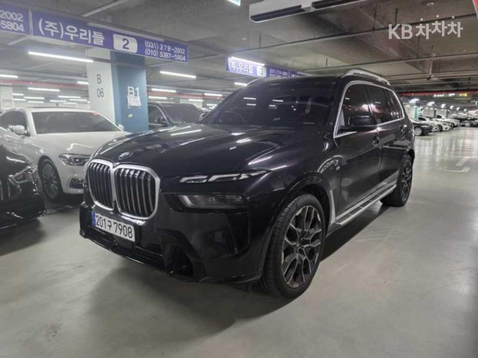 BMW X7 — miniaturë 2