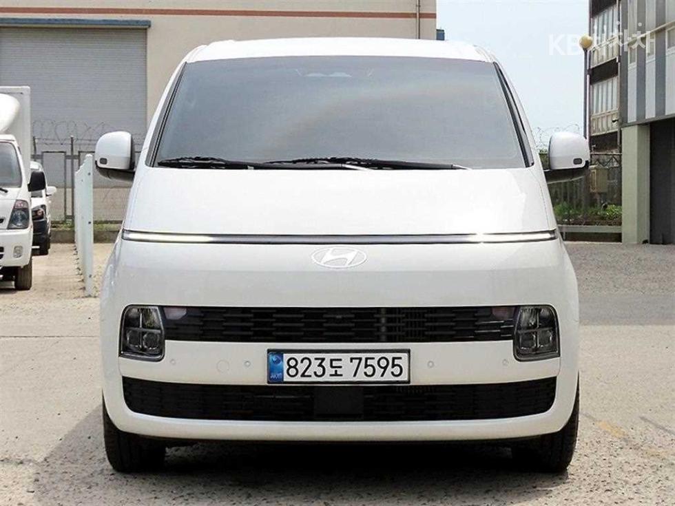 Hyundai Staria — miniaturë 2
