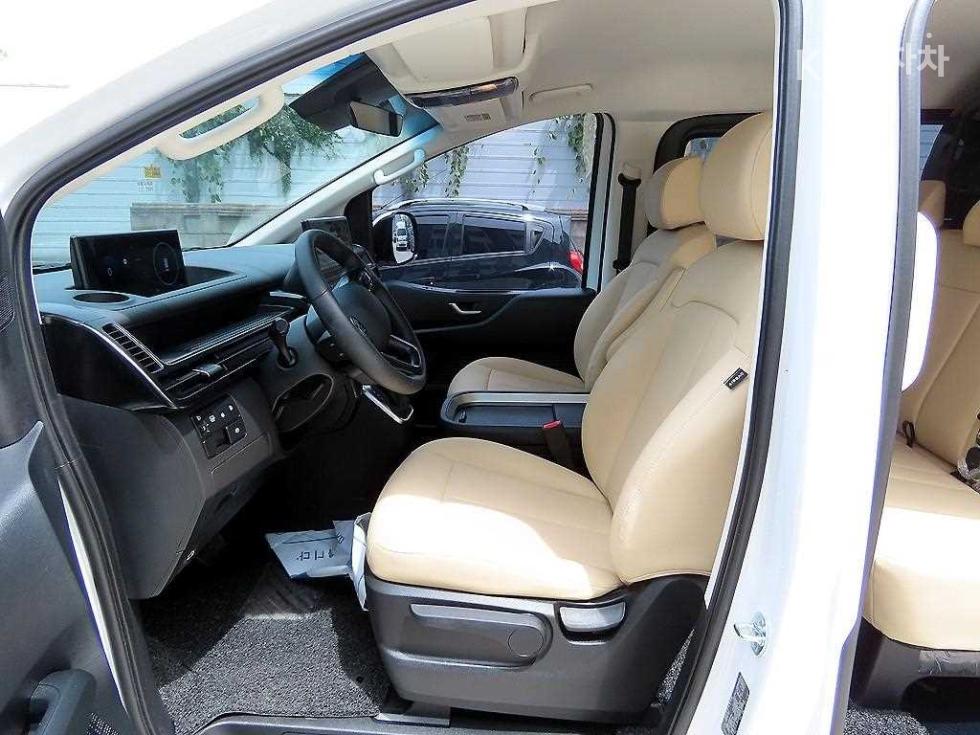 Hyundai Staria — miniaturë 5