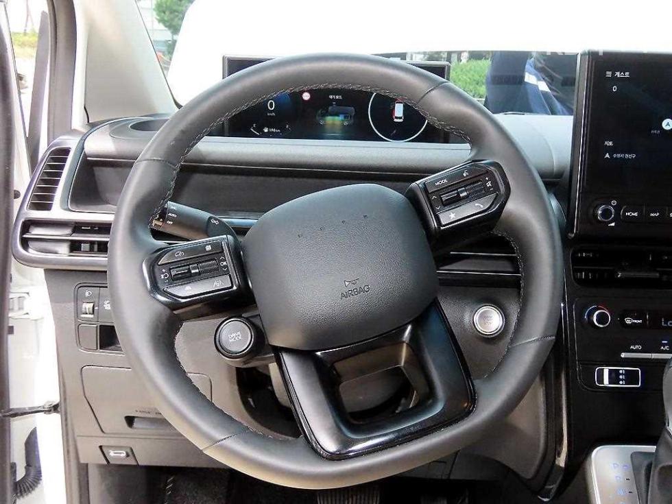 Hyundai Staria — miniaturë 8