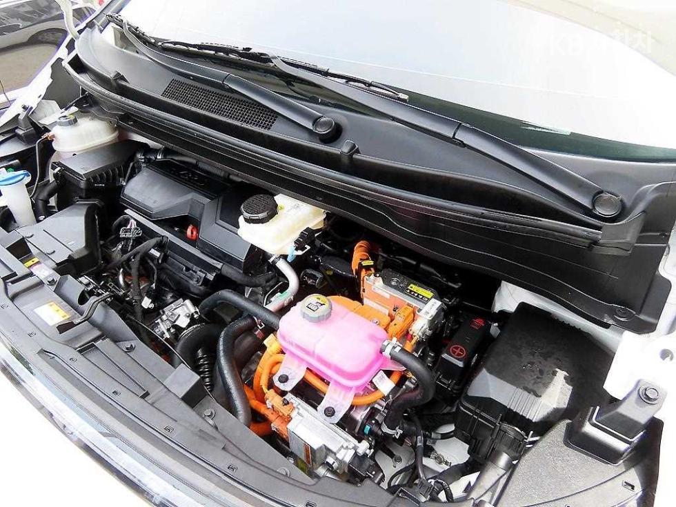 Hyundai Staria — miniaturë 19