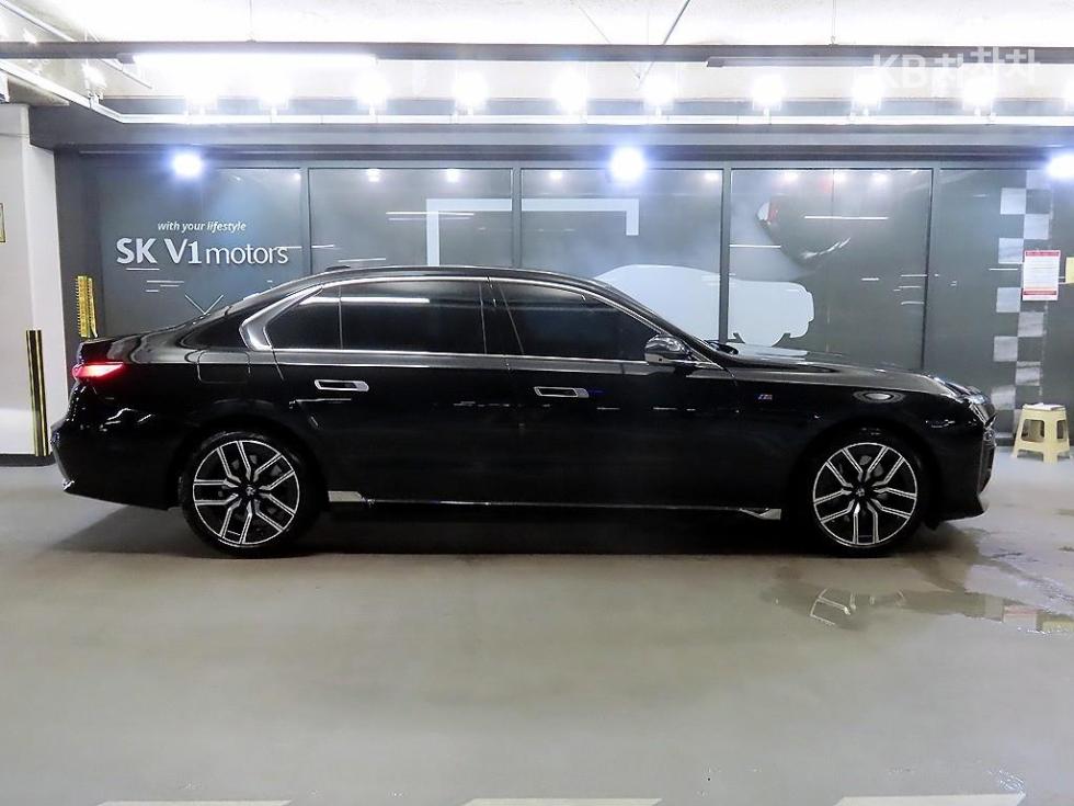 BMW 7er — miniaturë 3