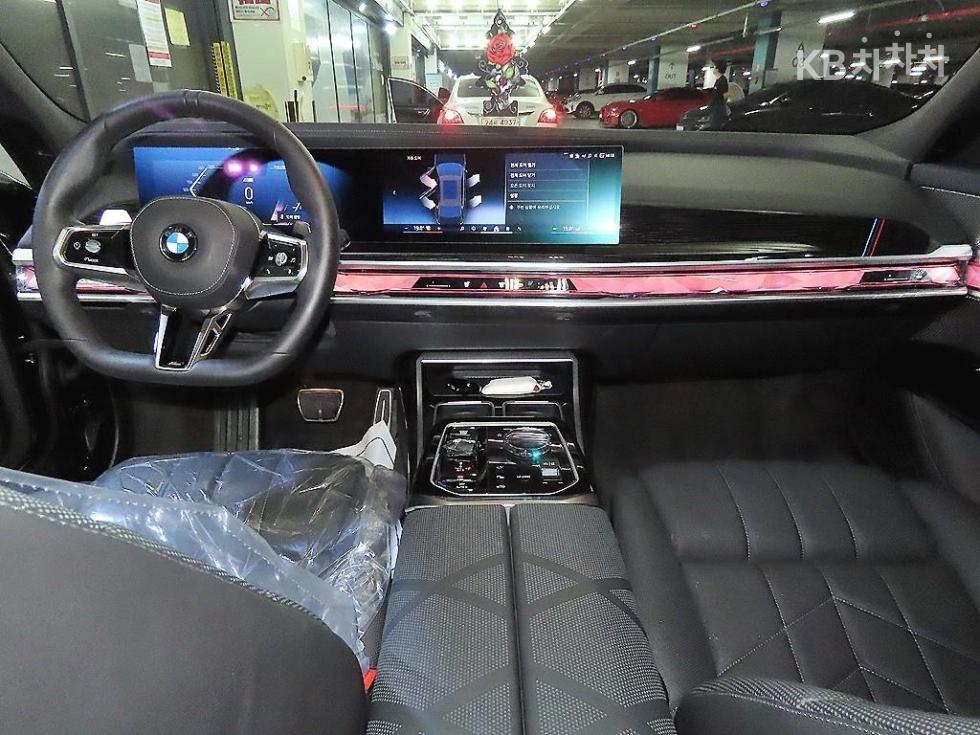 BMW 7er — miniaturë 10