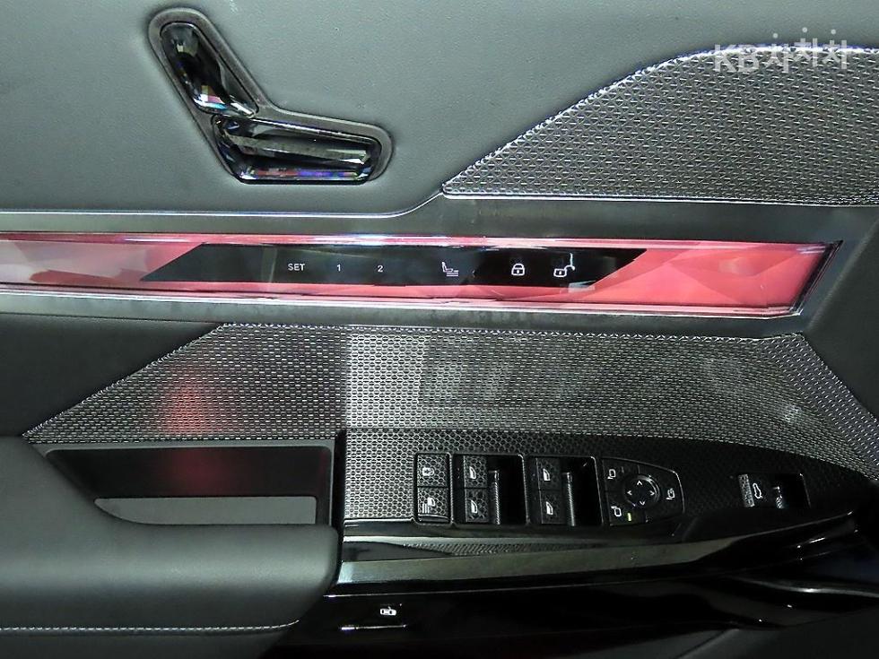 BMW 7er — miniaturë 14