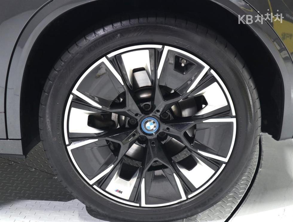 BMW iX3 — miniaturë 18