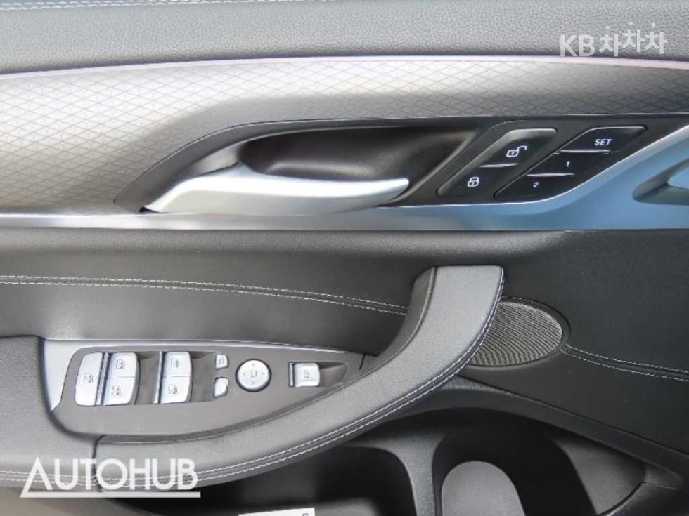 BMW X4 — miniaturë 13