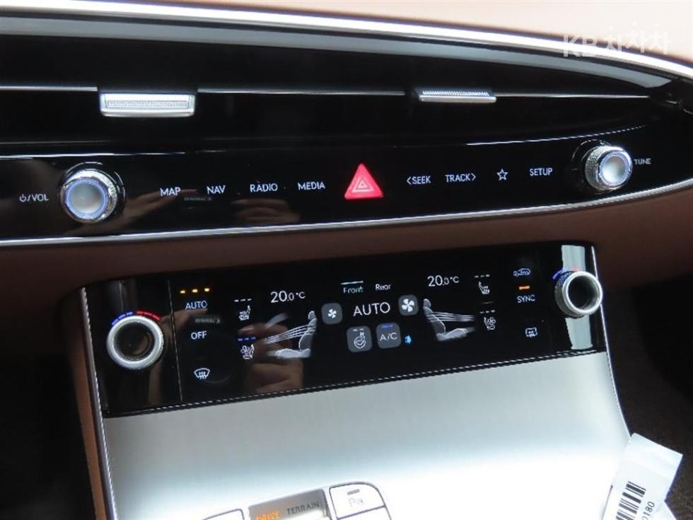 Genesis GV70 — miniaturë 7