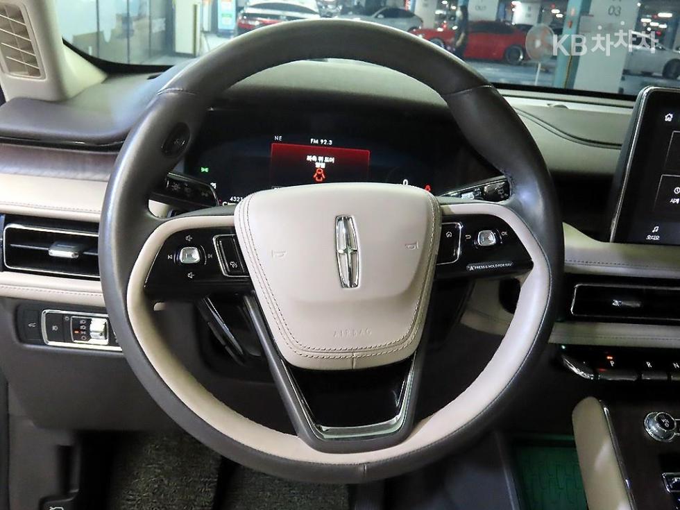 2024 Lincoln 2(U611) photo