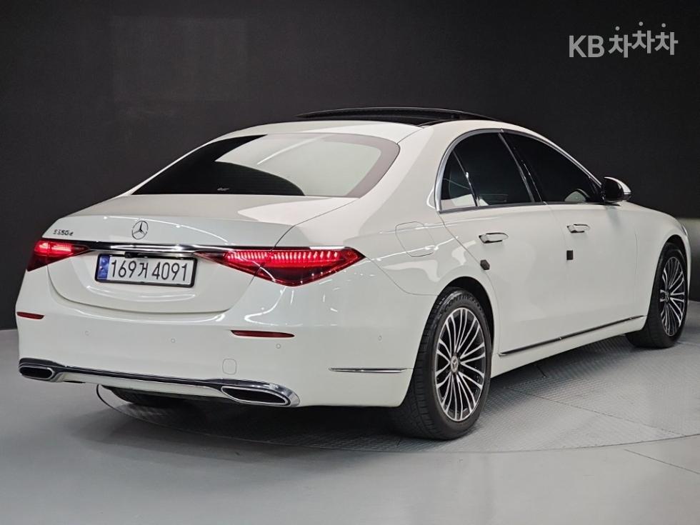 2021 Mercedes-Benz S photo