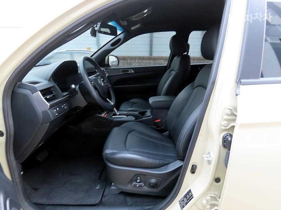 SsangYong Rexton — miniaturë 5