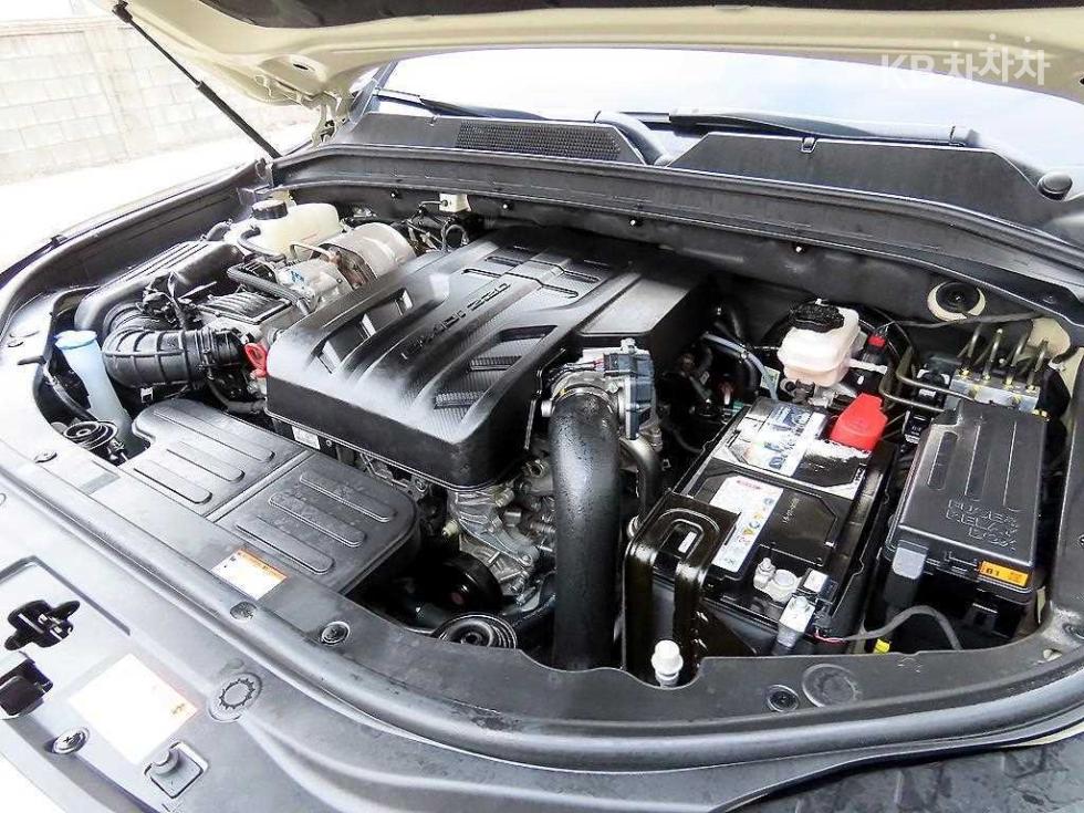 SsangYong Rexton — miniaturë 19