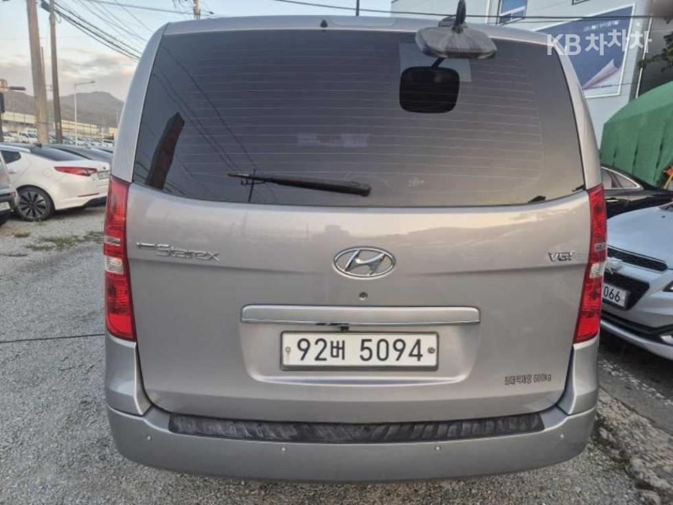 Hyundai Starex — miniaturë 4