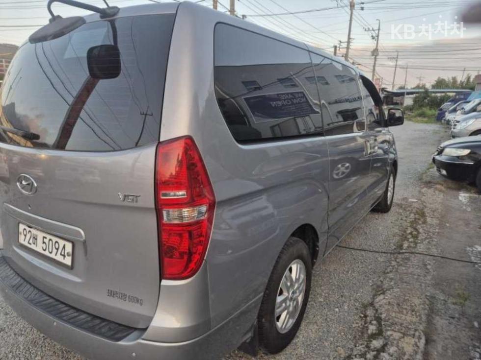 Hyundai Starex — miniaturë 5
