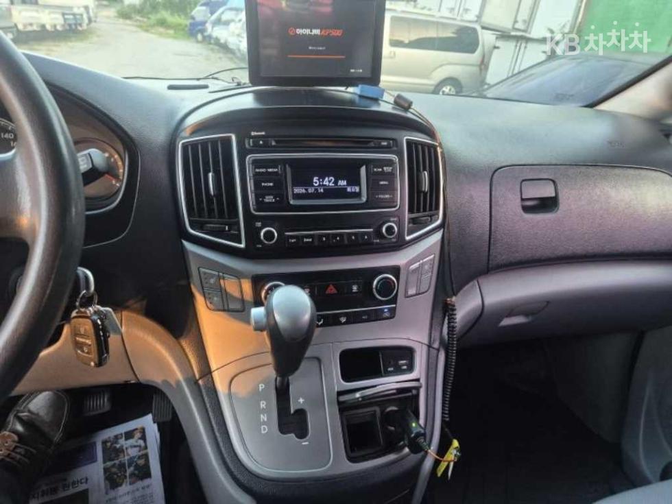 Hyundai Starex — miniaturë 10