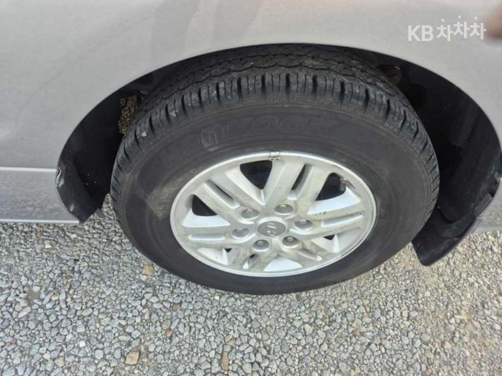 Hyundai Starex — miniaturë 12
