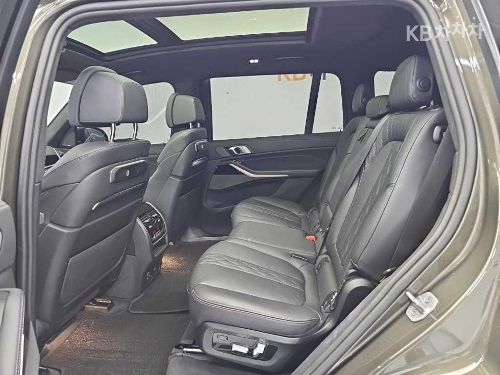 BMW X7 — miniaturë 12