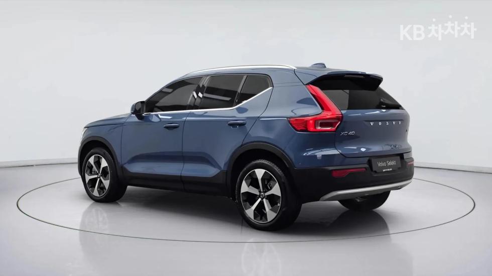 Volvo XC40 — miniaturë 2