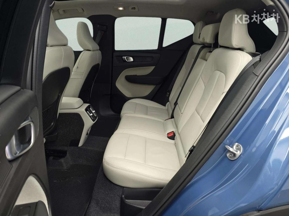 Volvo XC40 — miniaturë 11